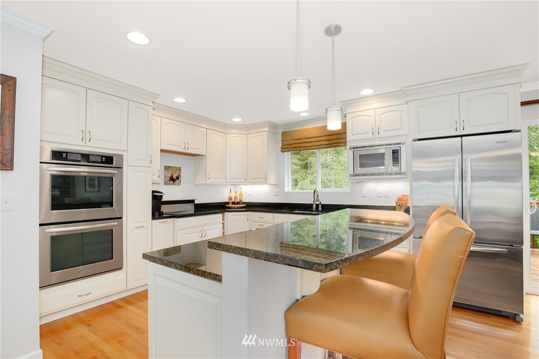 20113 43rd Avenue Southeast Bothell, WA 98012 - Photo 6 of 25 Gallery Image 6