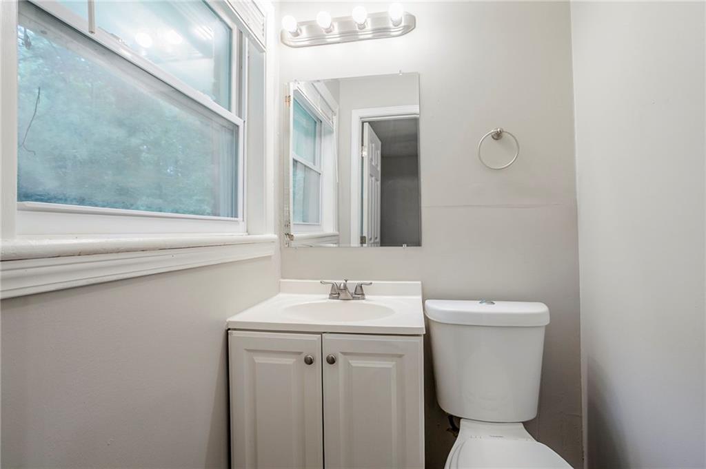 4503 Rio Grande Road Southwest Atlanta, GA 30331 - Photo 11 of 32