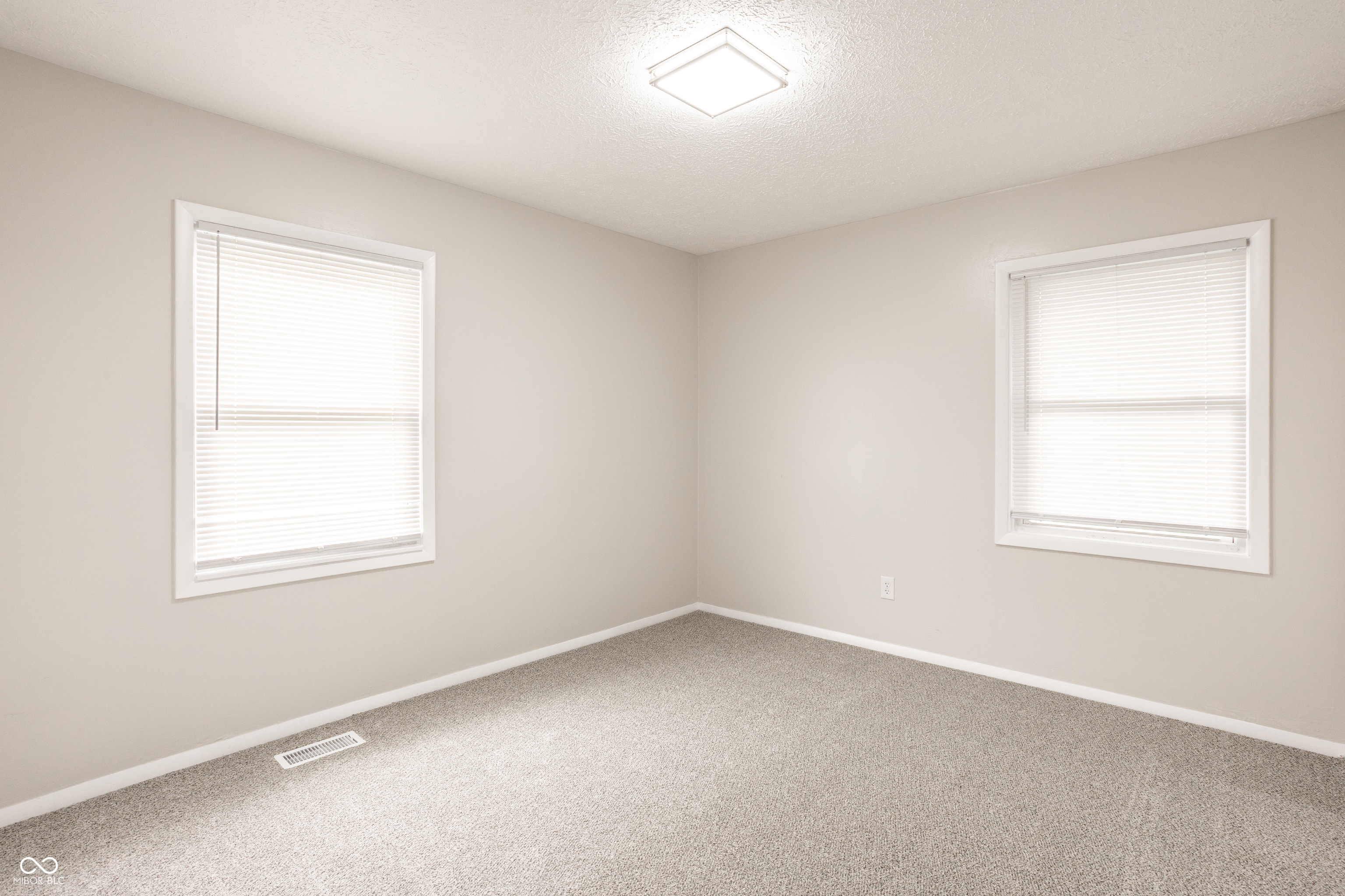 9969 Montery Road Indianapolis, IN 46235 - Photo 11 of 29