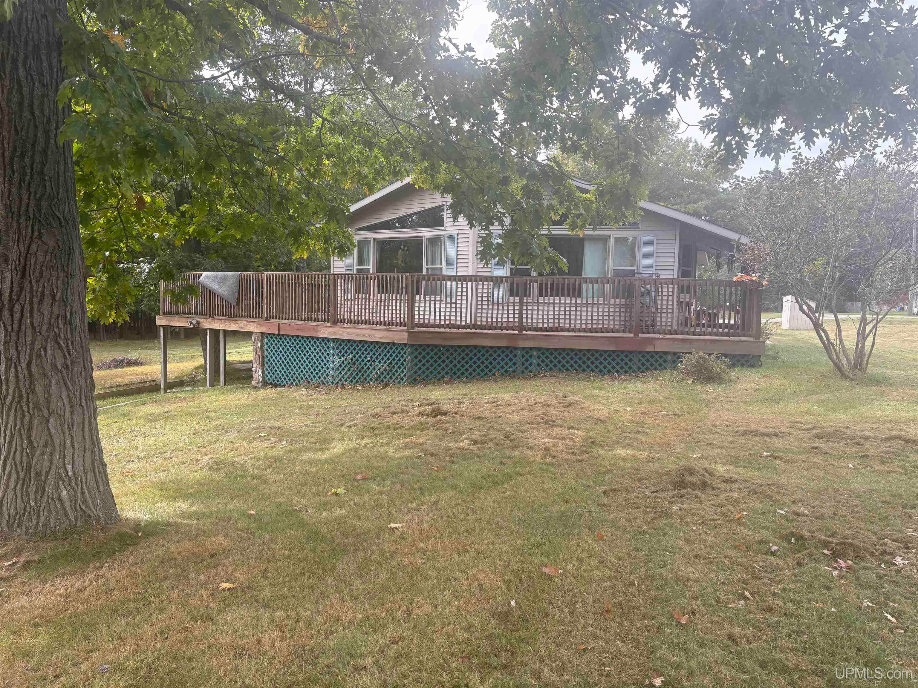 6614 P Road Gladstone, MI 49837 - Photo 2 of 21 Gallery Image 2
