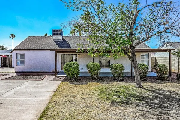 $2,390 | 1102 East Kerry Lane, Phoenix, AZ 85024