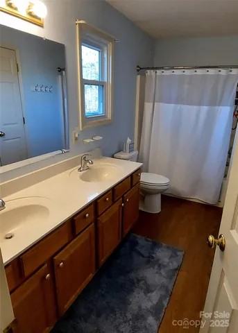 $325,000 | 128 Ridgewood Way, Unit 208, Marion, NC 28752