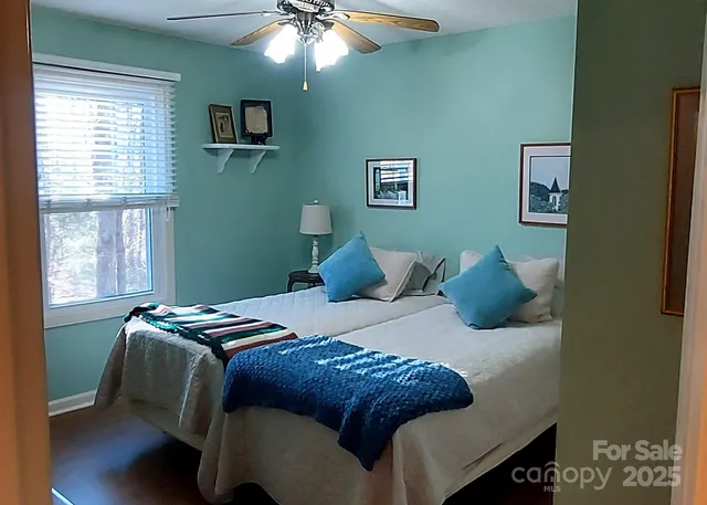 $325,000 | 128 Ridgewood Way, Unit 208, Marion, NC 28752