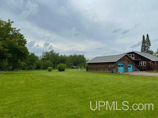 1011 Ridge Road Mass City, MI 49948 - Photo 4 of 35