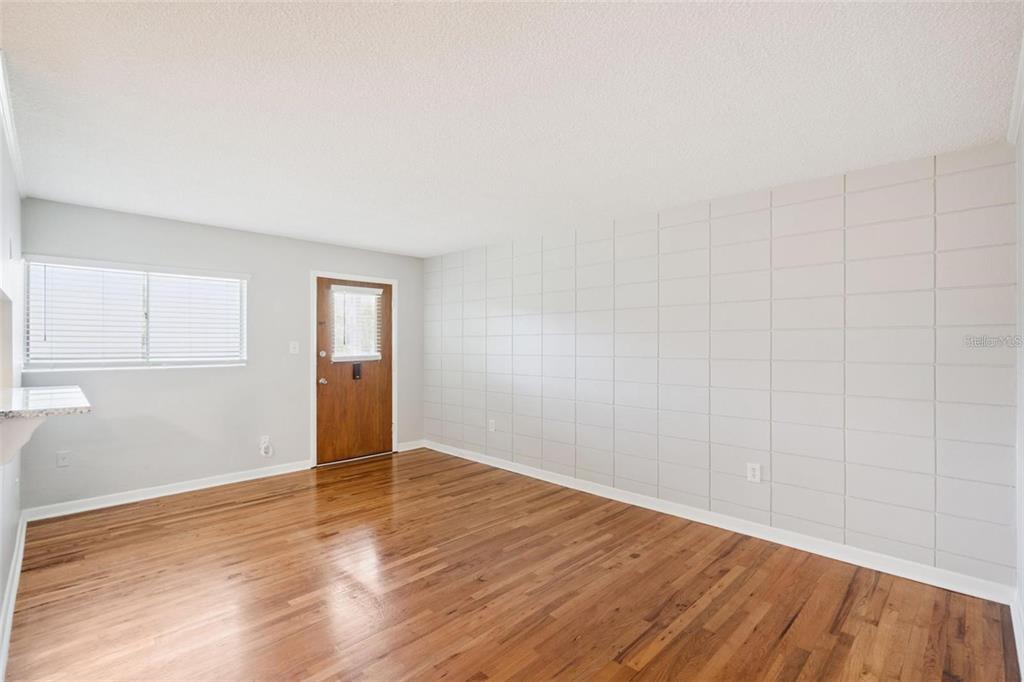 320 Lakeview Street, Unit 213 Orlando, FL 32804 - Photo 3 of 24