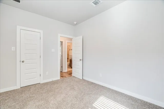 $1,845 | 18121 Emu Lane, Manor, TX 78653