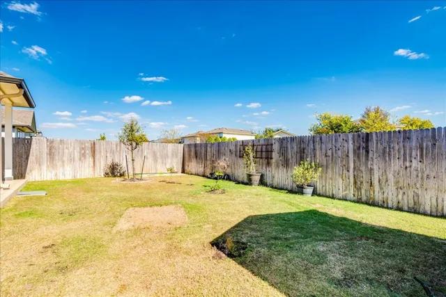 $1,845 | 18121 Emu Lane, Manor, TX 78653