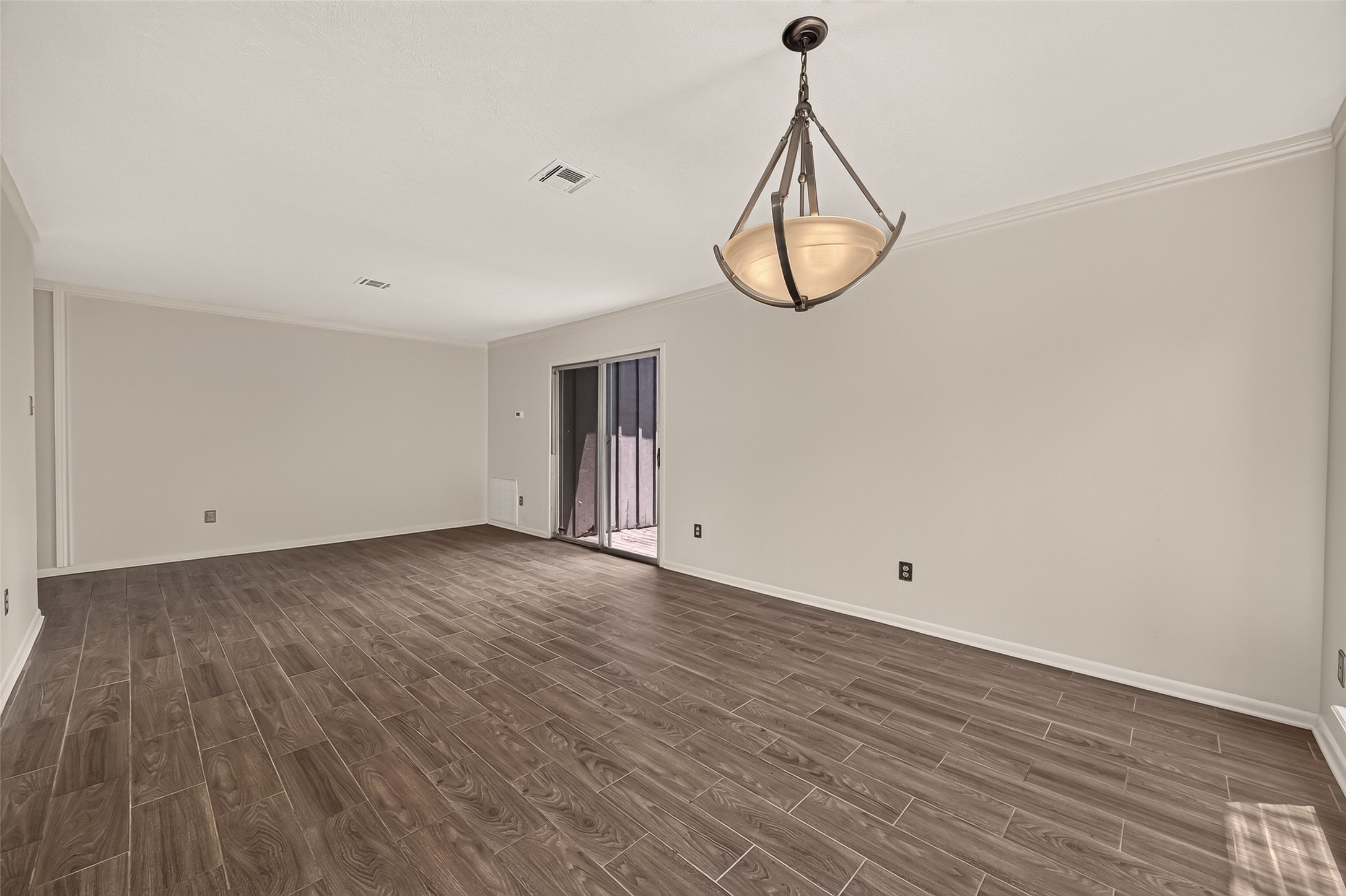 10039 Warwana Road Houston, TX 77080 - Photo 9 of 37 Gallery Image 9