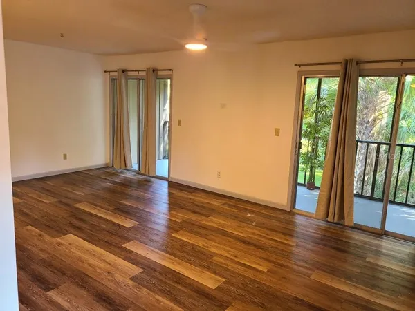 $1,640 | 120 Hibiscus Woods Court, Unit 4B, Deltona, FL 32725