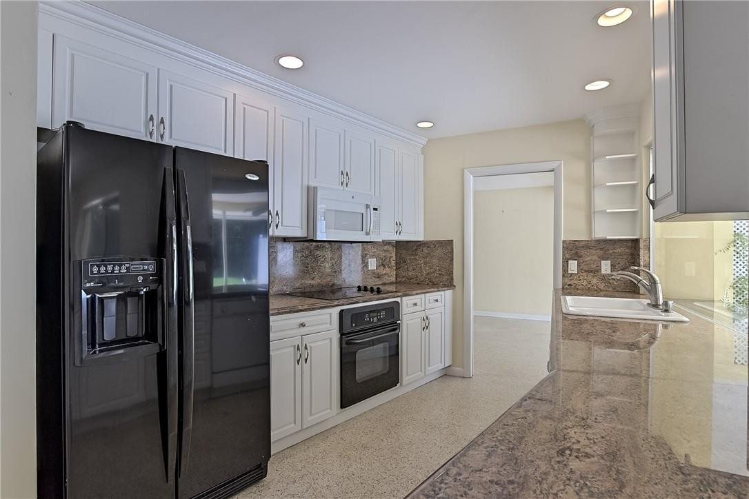575 Northeast Wavecrest Court Boca Raton, FL 33432 - Photo 17 of 50 Photo 17