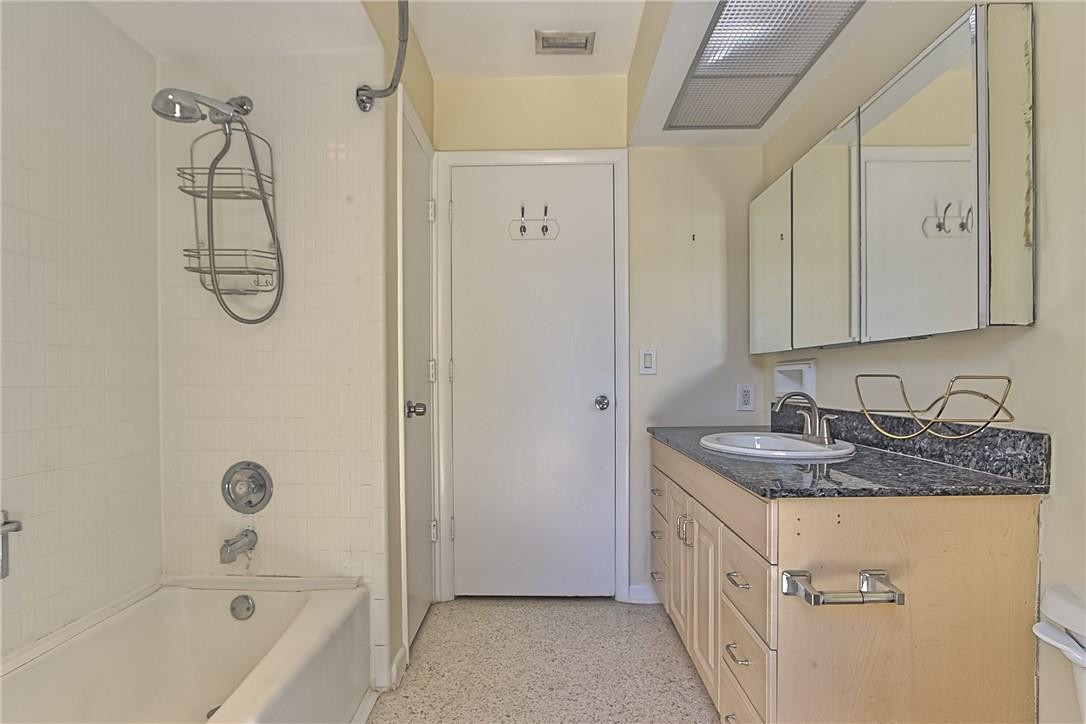 575 Northeast Wavecrest Court Boca Raton, FL 33432 - Photo 33 of 50 Photo 33