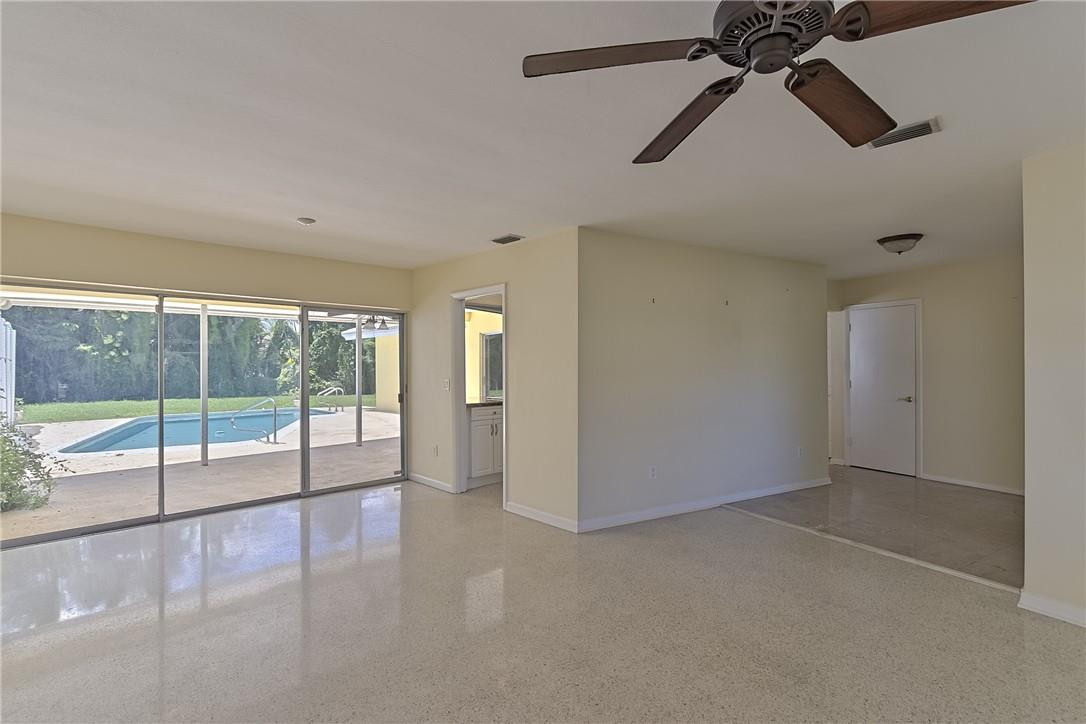 575 Northeast Wavecrest Court Boca Raton, FL 33432 - Photo 7 of 50 Photo 7
