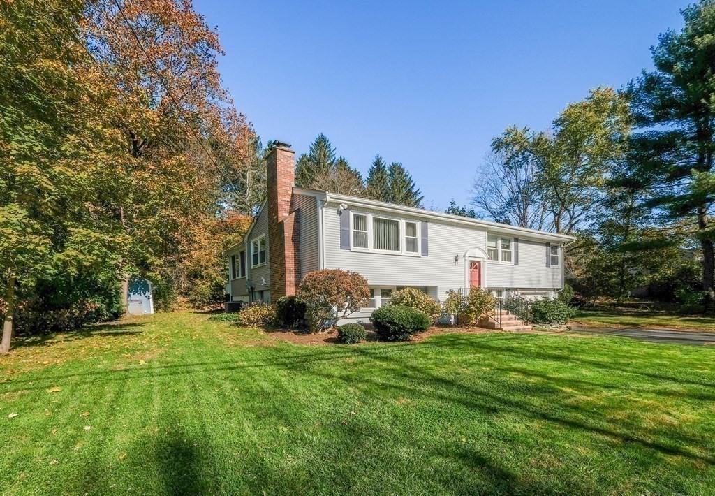 28 Aqueduct Road Wayland, MA 01778 - Photo 7 of 8 Gallery Image 7