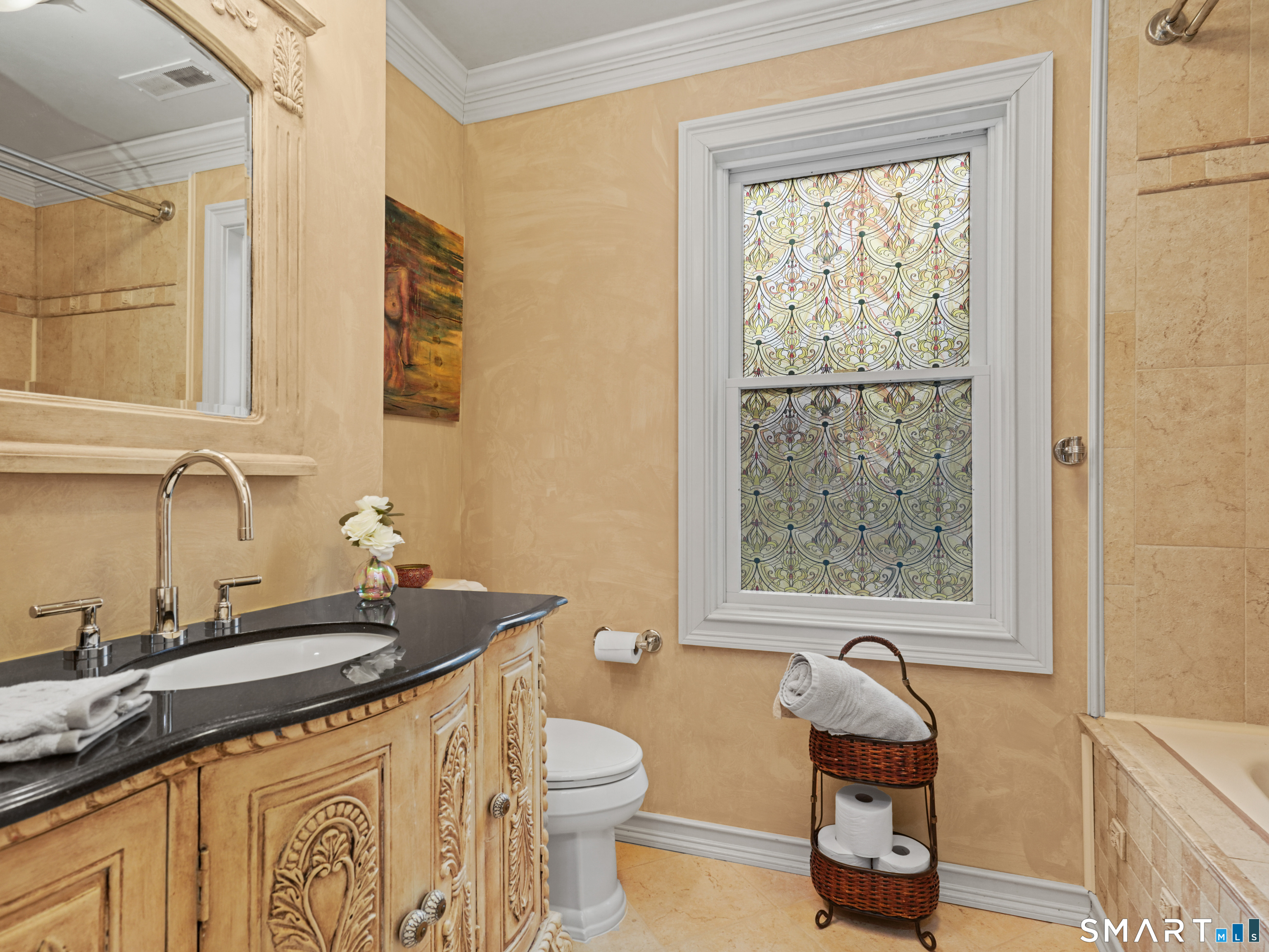 82 Ramapoo Road Ridgefield, CT 06877 - Photo 30 of 40 Upstairs hall bath.