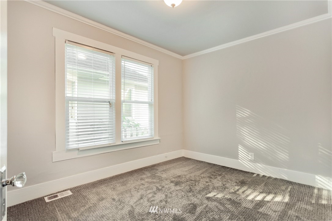 330 Meadow Avenue North Renton, WA 98057 - Photo 11 of 14 Gallery Image 11