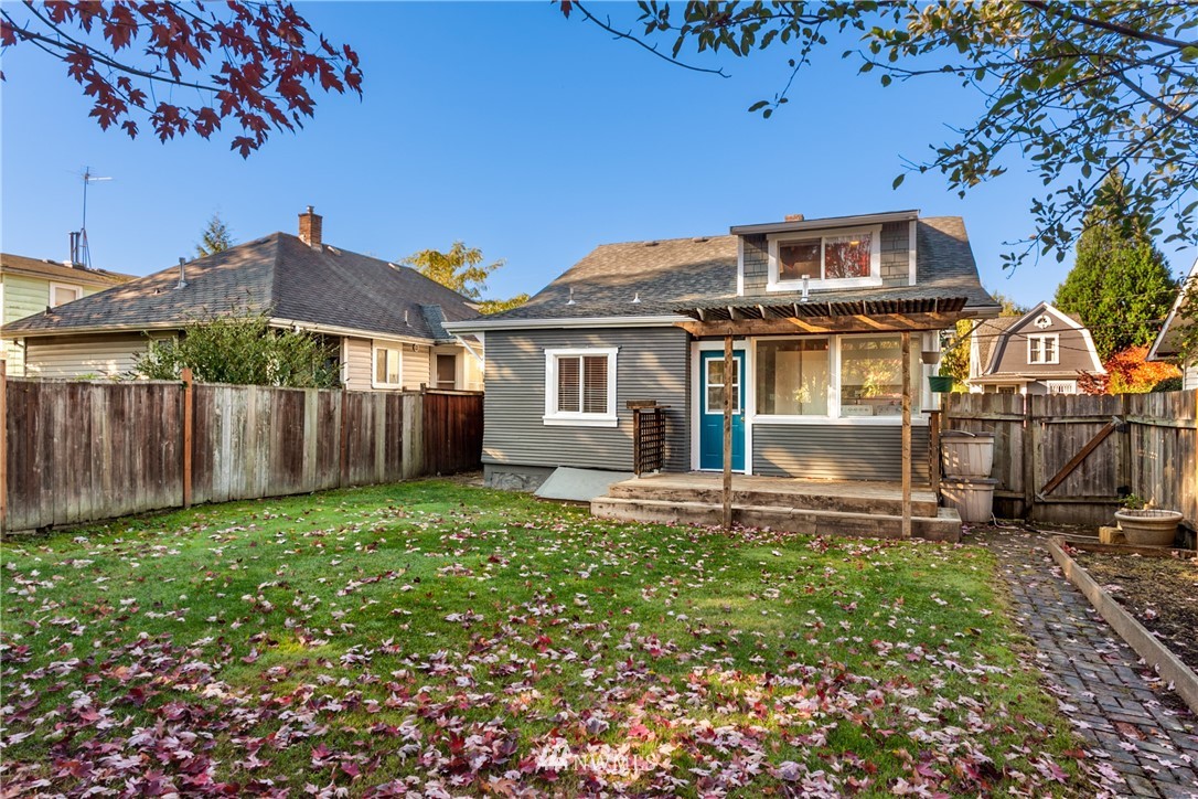 330 Meadow Avenue North Renton, WA 98057 - Photo 14 of 14 Gallery Image 14