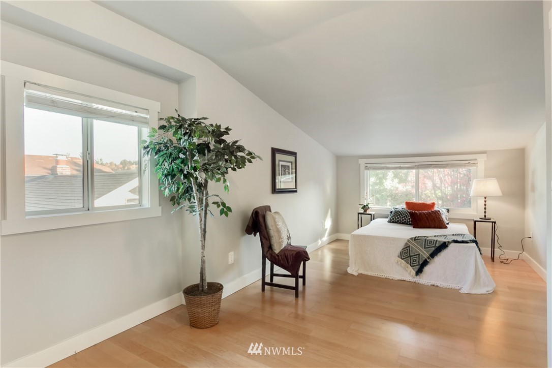330 Meadow Avenue North Renton, WA 98057 - Photo 8 of 14 Gallery Image 8