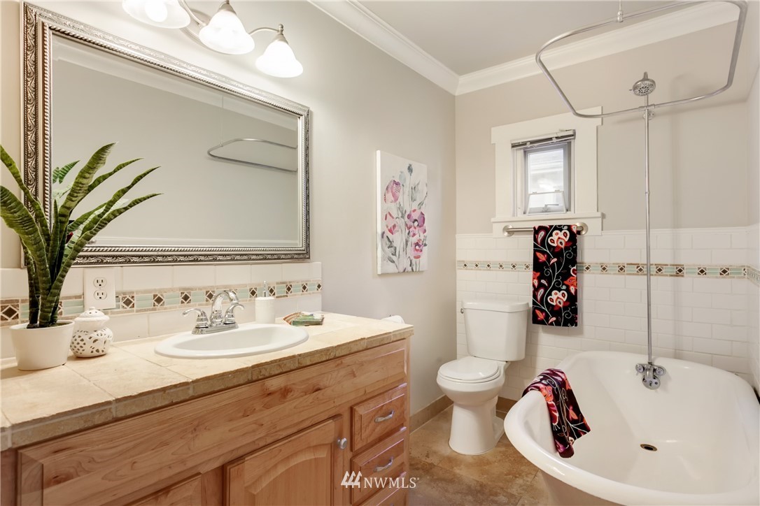 330 Meadow Avenue North Renton, WA 98057 - Photo 10 of 14 Gallery Image 10