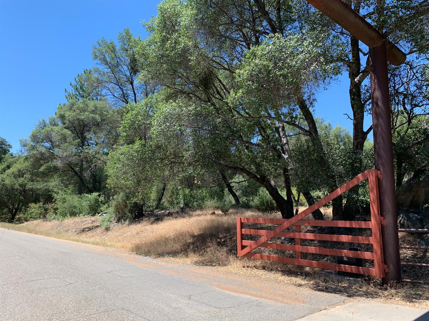 3974 Pacific Bars Road Mariposa, CA 95338 - Photo 2 of 22 Gallery Image 2