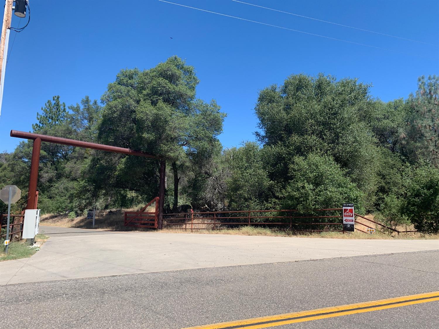 3974 Pacific Bars Road Mariposa, CA 95338 - Photo 14 of 22 Gallery Image 14