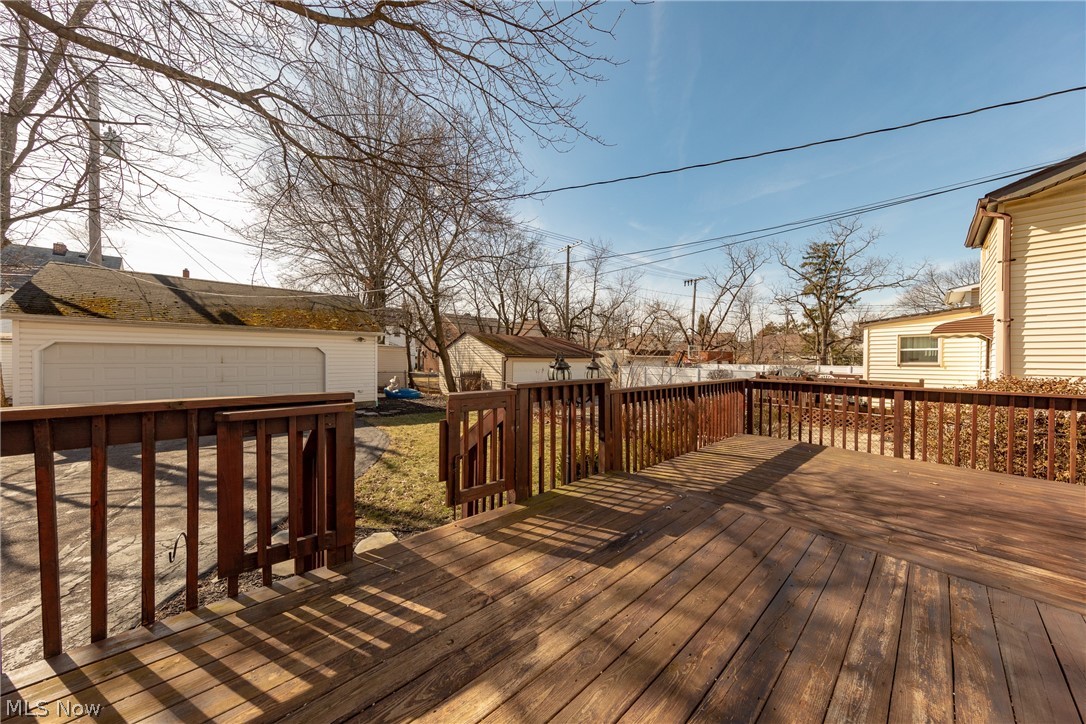 3482 Tullamore Road Cleveland, OH 44118 - Photo 23 of 24 Gallery Image 23