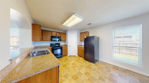 $2,500 | 4131 McFarland Drive, College Station, TX 77845