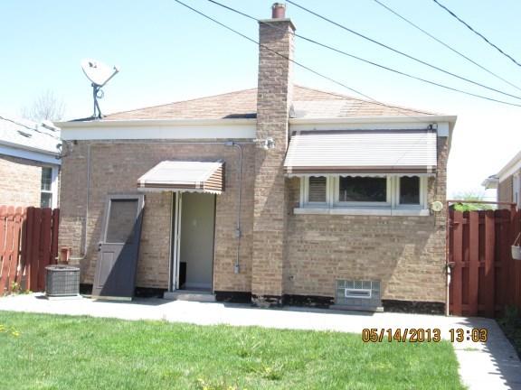 5130 South Rutherford Avenue Chicago, IL 60638 - Photo 4 of 15