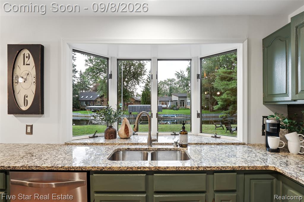 9045 Commerce Road Commerce Township, MI 48382 - Photo 21 of 60 Gallery Image 21