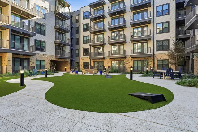 $1,625 | 1950 Winrock Boulevard, Unit A1, Houston, TX 77057