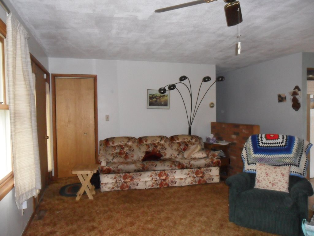 145 South 35 Road Cadillac, MI 49601 - Photo 14 of 22 1799507-13.JPG