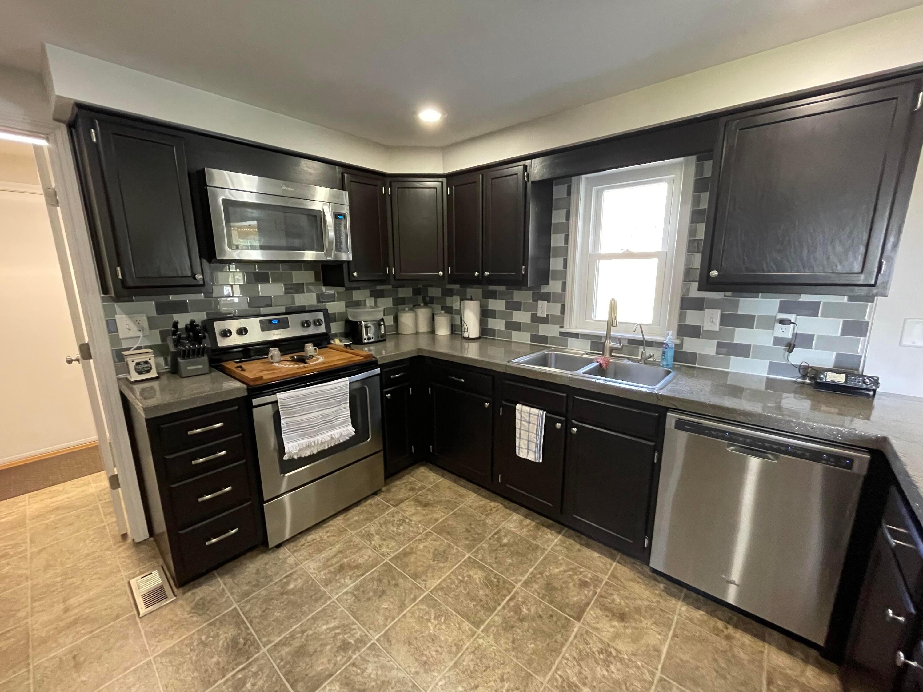 1199 Edinger Road Urbana, OH 43078 - Photo 11 of 37 IMG_1954