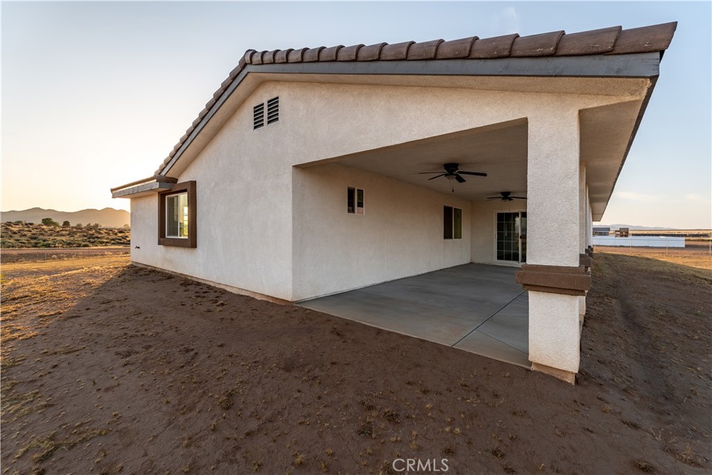 16925 Nanticoke Road Apple Valley, CA 92307 - Photo 10 of 87
