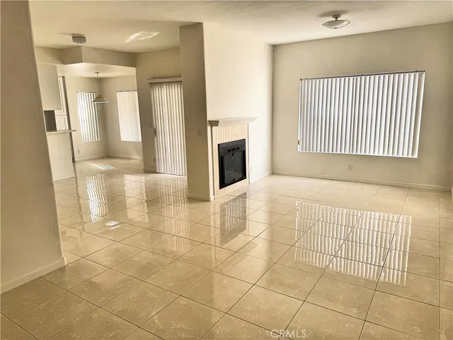 $4,100 | 18319 Hart Street, Unit 3, Reseda, CA 91335