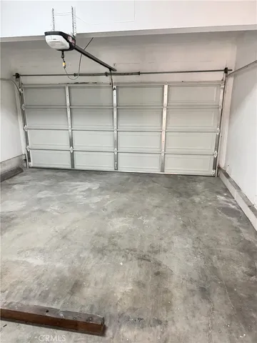 $4,100 | 18319 Hart Street, Unit 3, Reseda, CA 91335