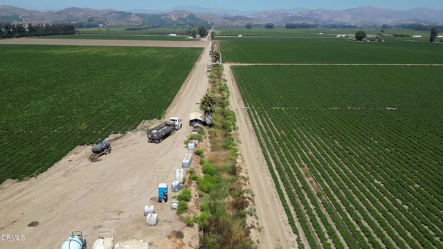 $10,995,000 | 150-300 West Los Angeles Avenue, Oxnard, CA 93066