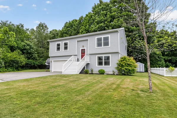 $569,000 | 2 Twoey Drive, Windham, ME 04062