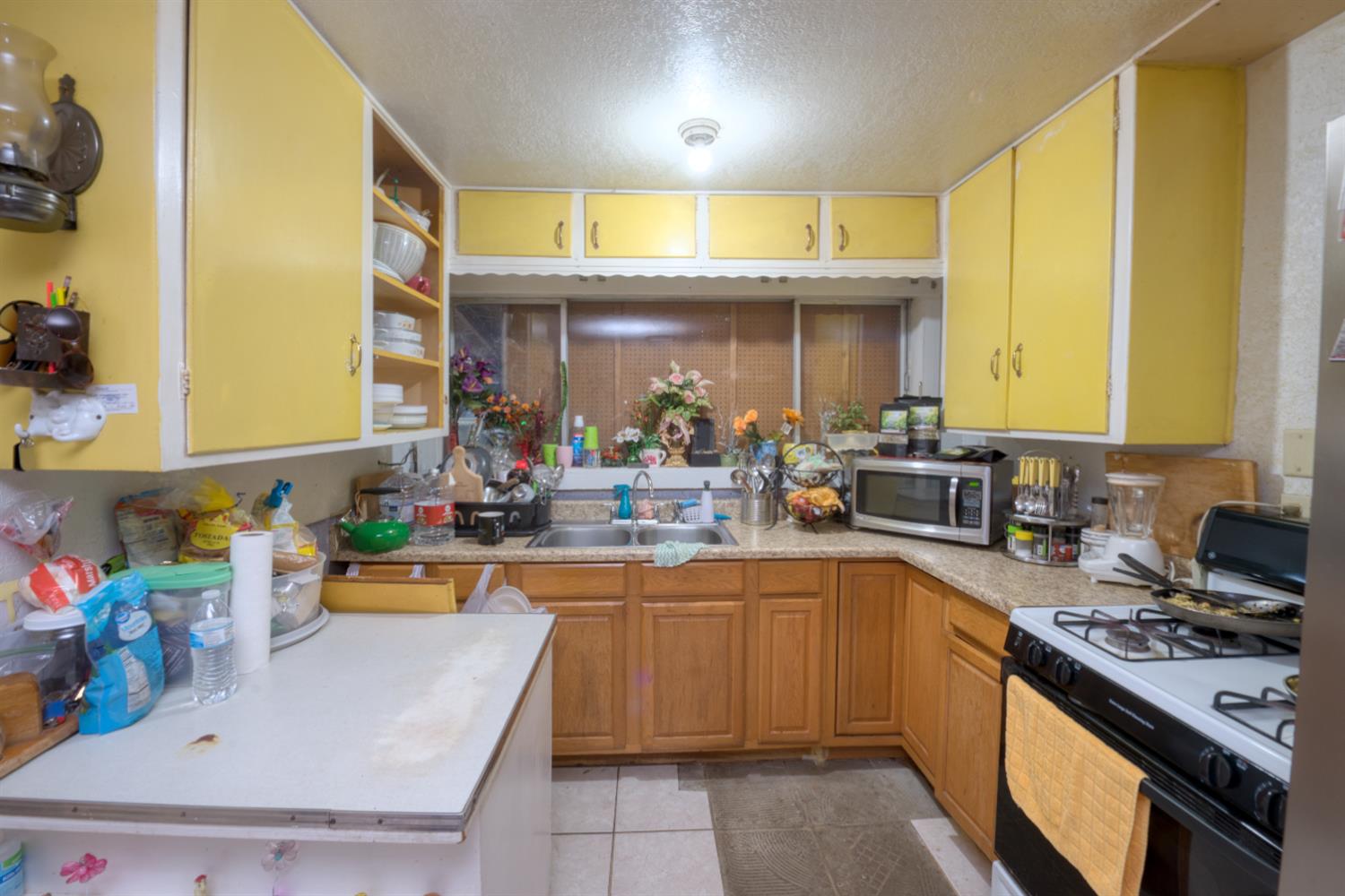 202 Olivero Road Modesto, CA 95358 - Photo 9 of 28