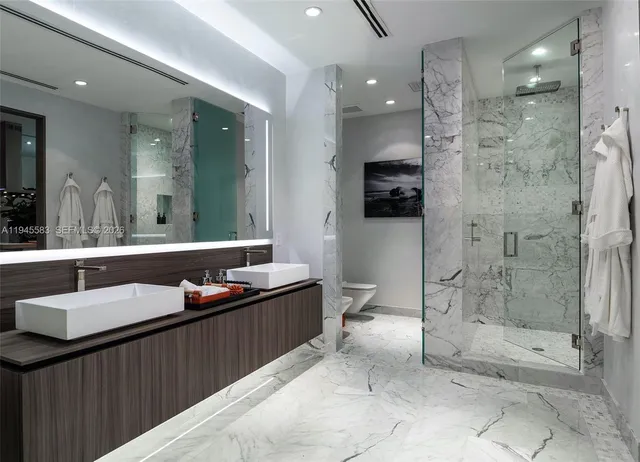 $5,000 | 1000 Brickell Plaza, Unit 4103, Miami, FL 33131