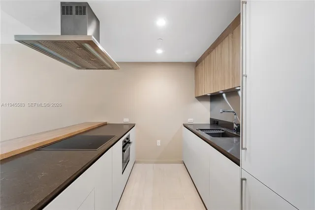 $5,000 | 1000 Brickell Plaza, Unit 4103, Miami, FL 33131