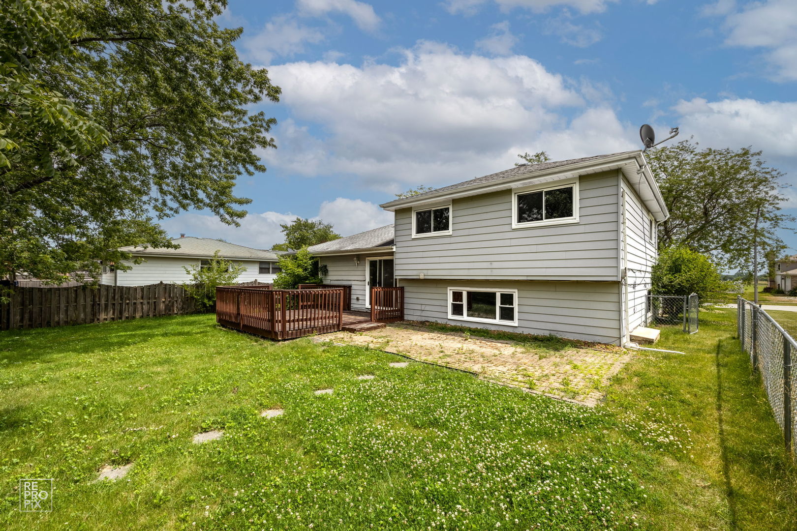 726 Old Meadow Road Matteson, IL 60443 - Photo 5 of 22