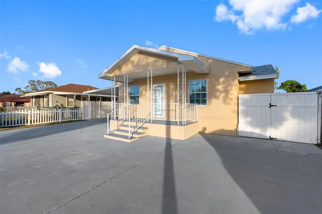 $580,000 | 7223 North Clark Avenue, Tampa, FL 33614