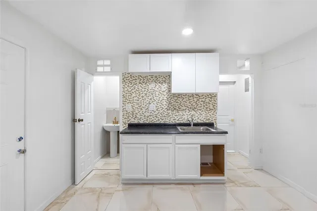 $580,000 | 7223 North Clark Avenue, Tampa, FL 33614