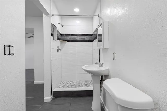 $580,000 | 7223 North Clark Avenue, Tampa, FL 33614