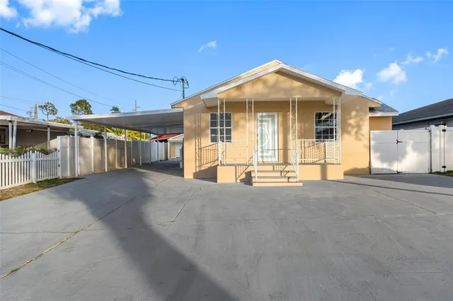 $580,000 | 7223 North Clark Avenue, Tampa, FL 33614