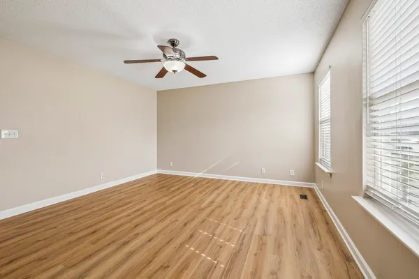 $385,000 | 2901 Meadowhill Drive, Murfreesboro, TN 37130