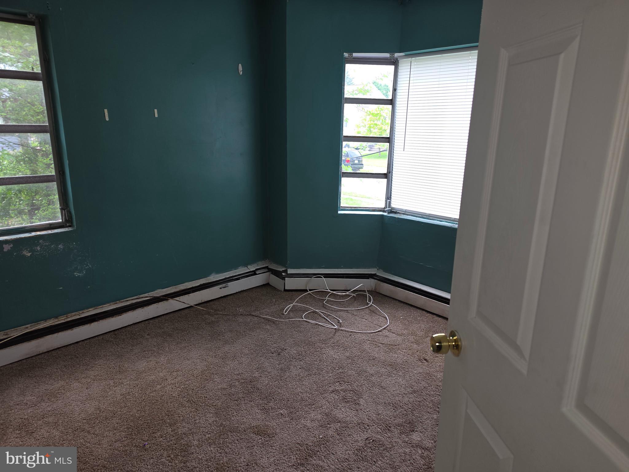 4405 Raspe Avenue Baltimore, MD 21206 - Photo 5 of 18