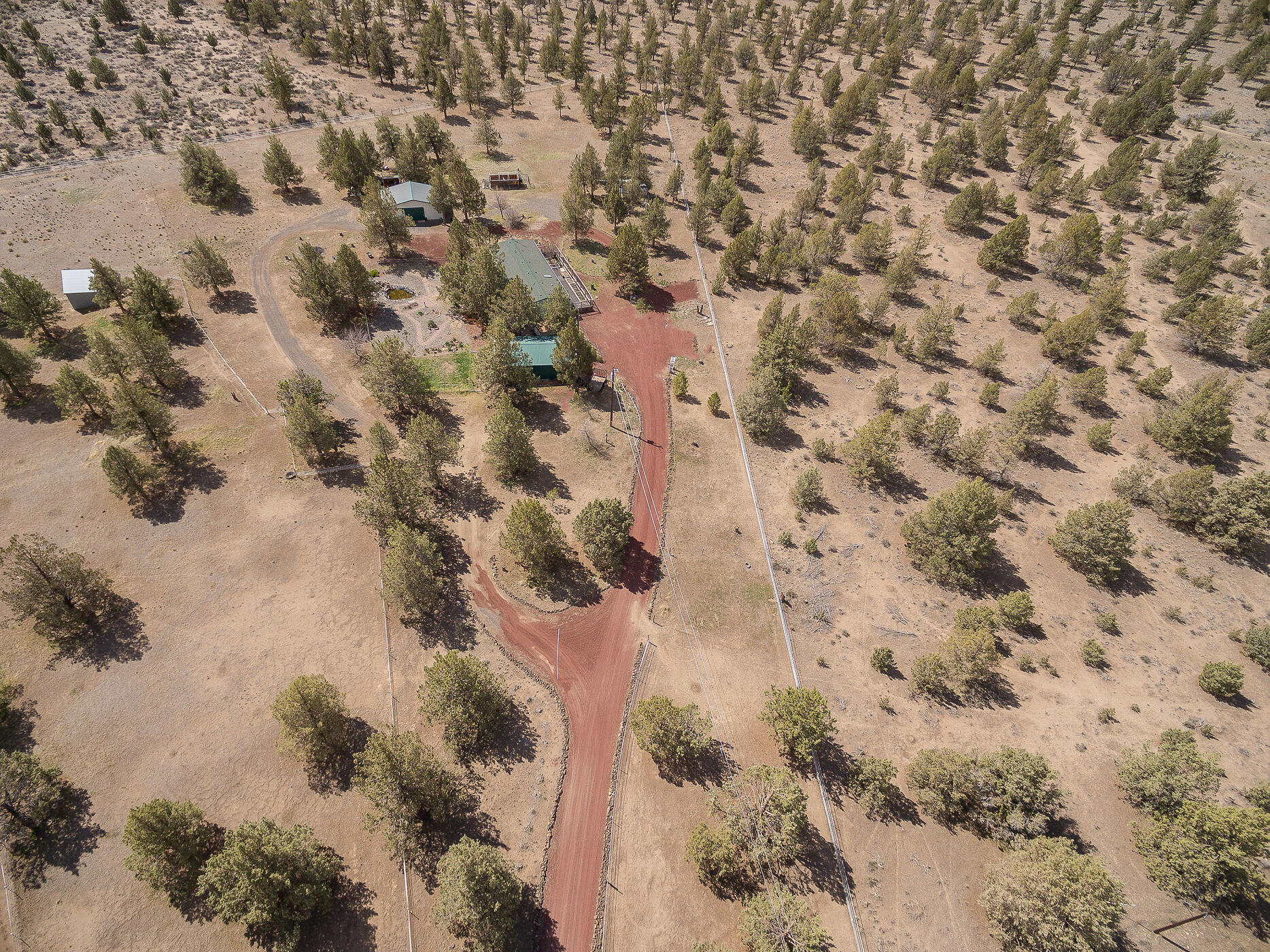 14638 Southwest Chickadee Road Terrebonne, OR 97760 - Photo 2 of 48 37