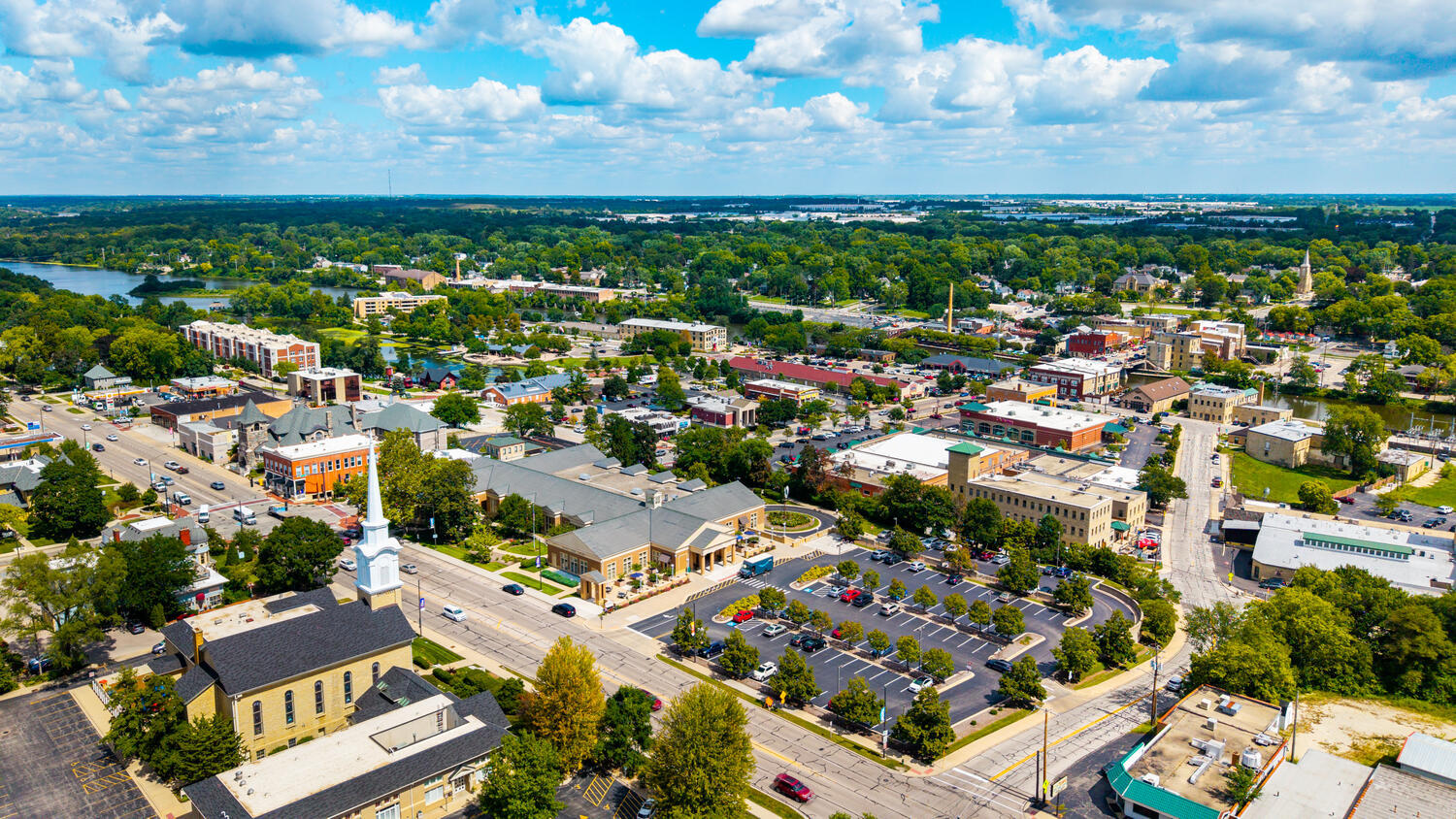 426 Elm Street Batavia, IL 60510 - Photo 34 of 34 an aerial view of a city