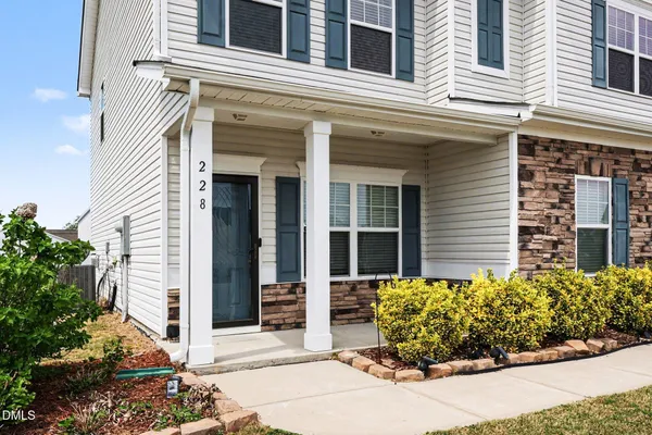 $360,000 | 228 Monroe Fields Drive, Benson, NC 27504