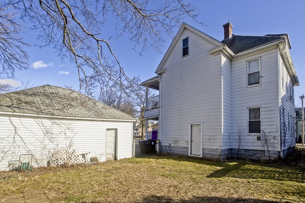 53 Westfield Road Holyoke, MA 01040 - Photo 3 of 40 Gallery Image 3